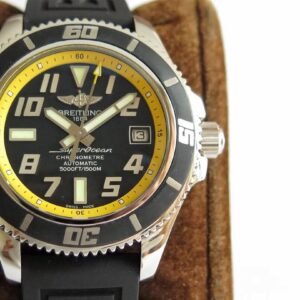 Alternative view of Breitling_137