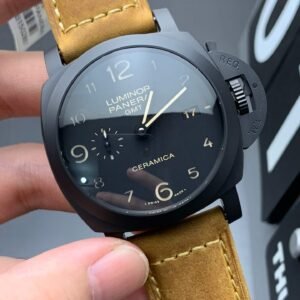 Alternative view of Panerai_64